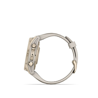 Garmin_fenix_8_AMOLED_Sapphire_Soft_Gold_Fog_Gray_Detail_12.jpg