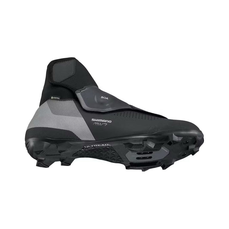 Shimano_MW7_Wet_Weather_Cycling_Shoes__SH-MW702__Black_Detail_4_41126f42-8097-4394-a4be-7c842fed5c22.jpg